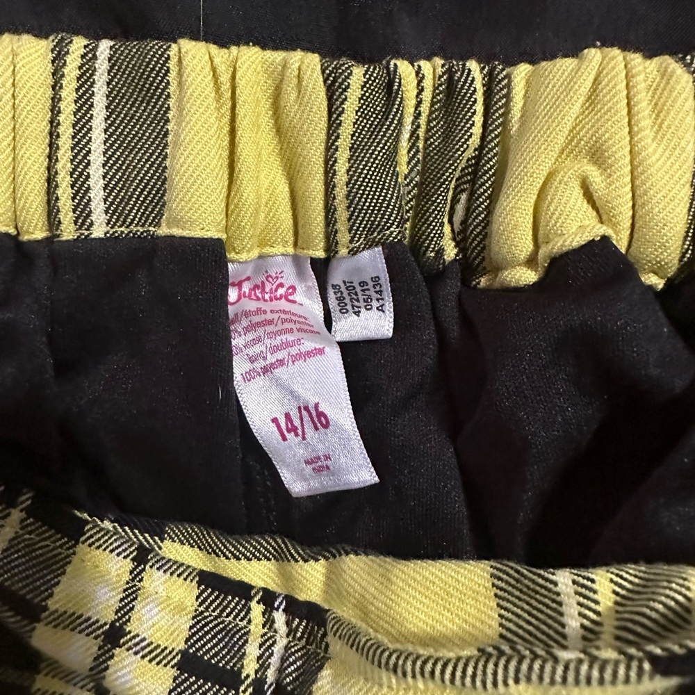 justice- mini plaid skirt. Size 14/16, yellow plaid